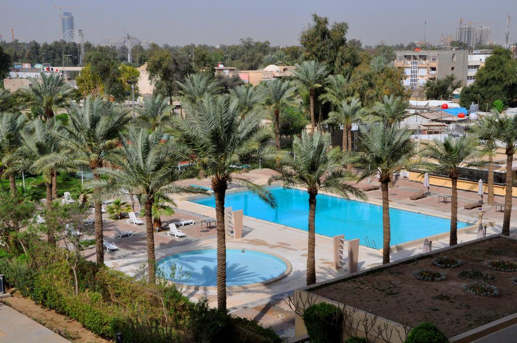 Royal Tulip Alrasheed Hotel Baghdād Exterior foto